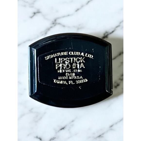 SIGNATURE CLUB A Lipstick Pro #1A Lip Sealed NEW Brownish Color - Picture 3 of 3